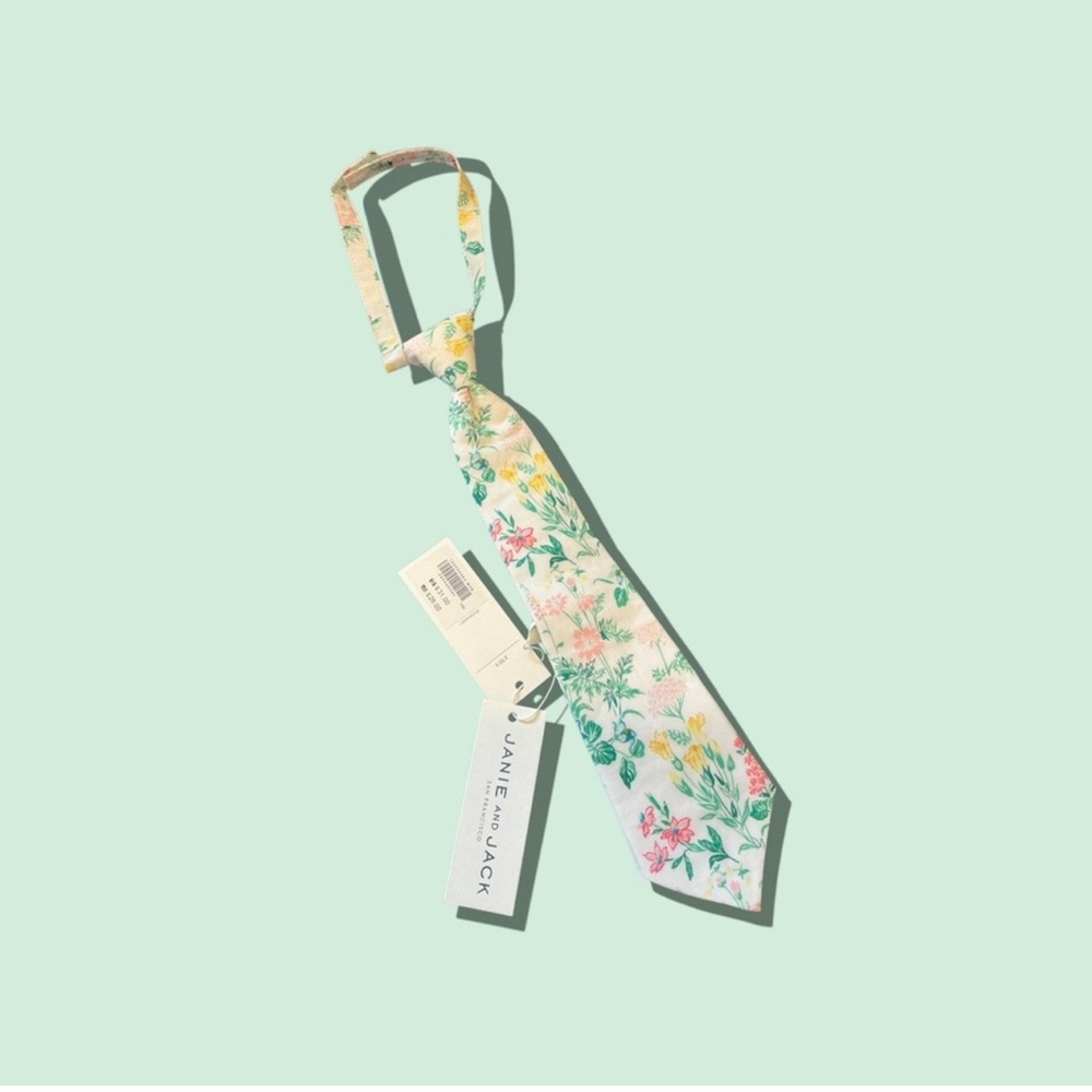 Janie and Jack Kids, White and Green Floral Tie - Size 2 to 5